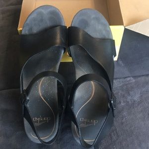 Dansko Tasha Veg Tan Black